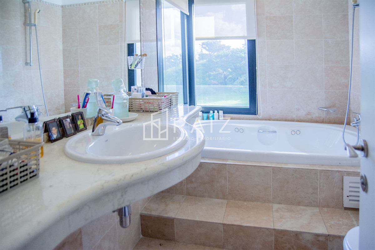 Apartamento ID.12091 - VENTA APARTAMENTO 3 DORMITORIOS PLAYA BRAVA