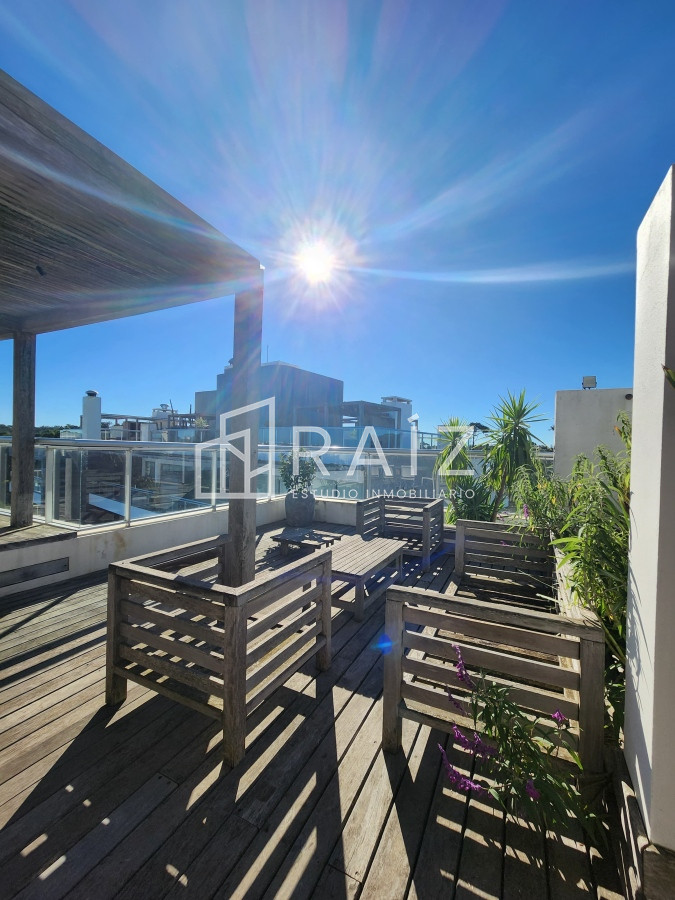 Apartamento ID.12093 - VENTA APARTAMENTO PENTHOUSE 2 DORMITORIOS PLAYA BRAVA