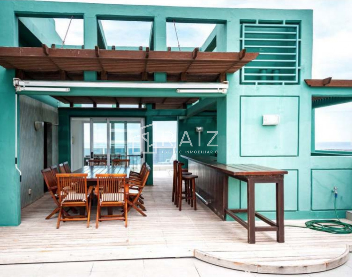 Apartamento ID.12137 - VENTA APARTAMENTO PENTHOUSE 4 DORMITORIOS PLAYA BRAVA