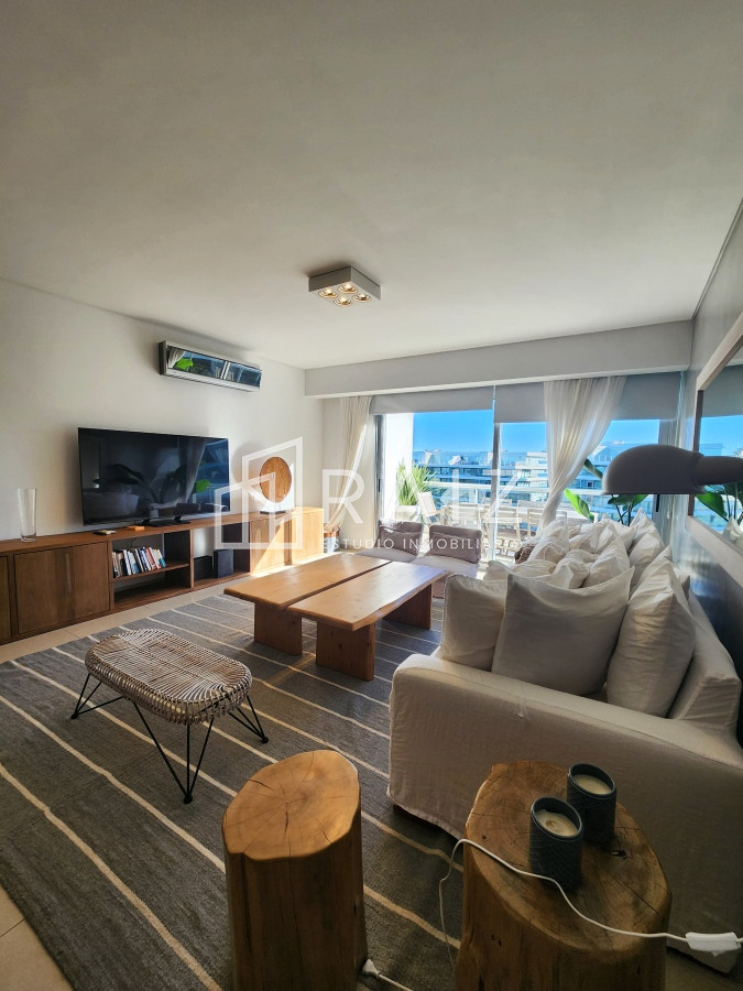 Apartamento ID.12093 - VENTA APARTAMENTO PENTHOUSE 2 DORMITORIOS PLAYA BRAVA