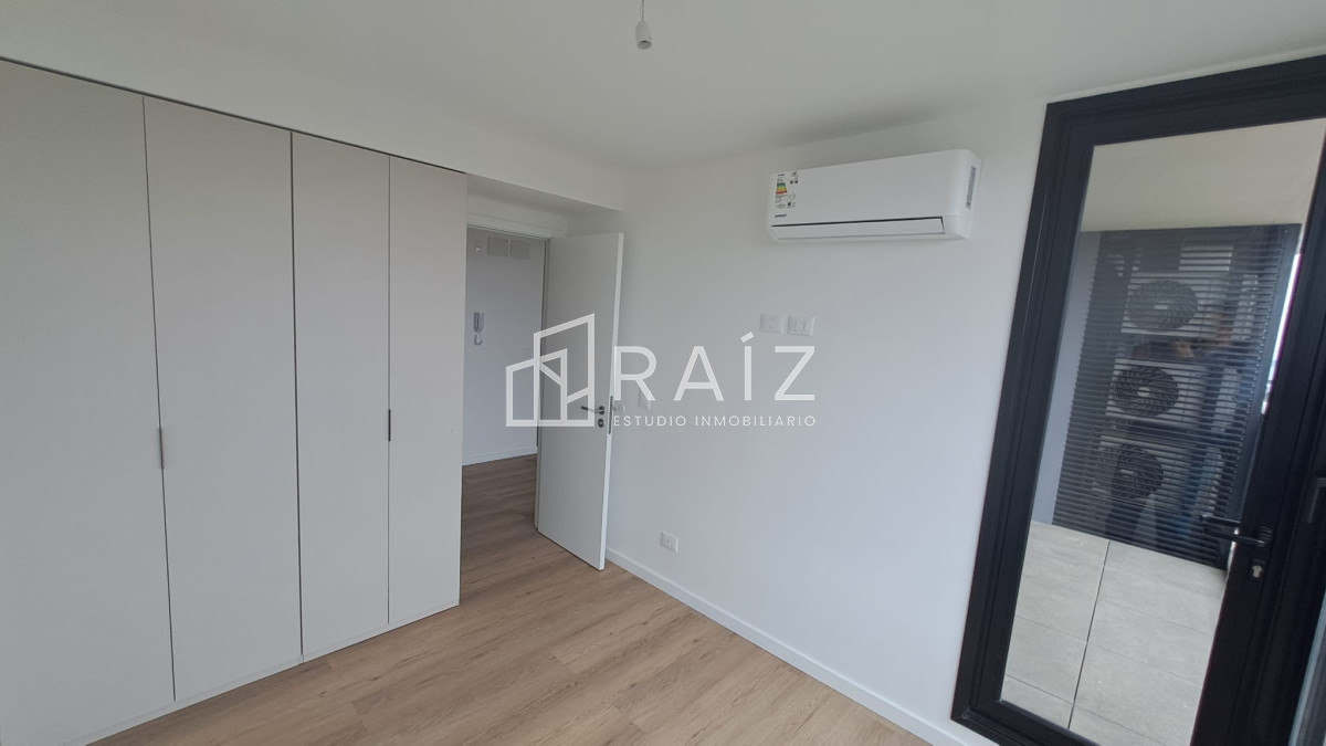 Apartamento ID.9775 - Alquier Anual en Punta del Este Roosevelt