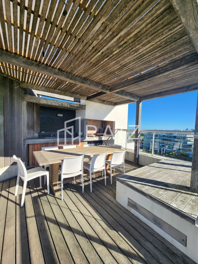Apartamento ID.12093 - VENTA APARTAMENTO PENTHOUSE 2 DORMITORIOS PLAYA BRAVA