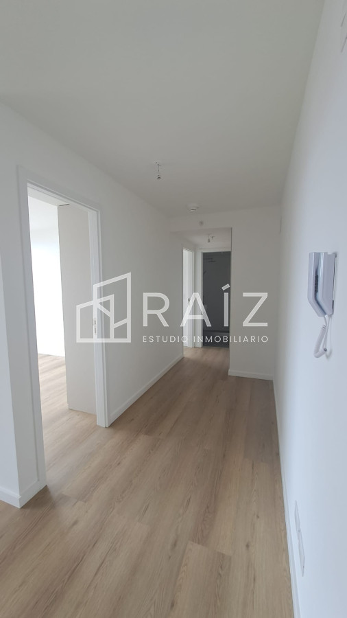 Apartamento ID.9775 - Alquier Anual en Punta del Este Roosevelt