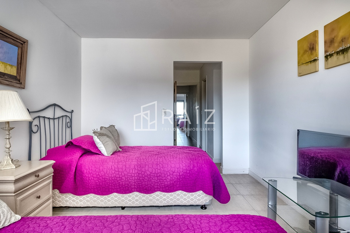 Apartamento ID.11795 - VENTA APARTAMENTO PENTHOUSE 2 DORMITORIOS Y DEPENDENCIA PLAYA BRAVA