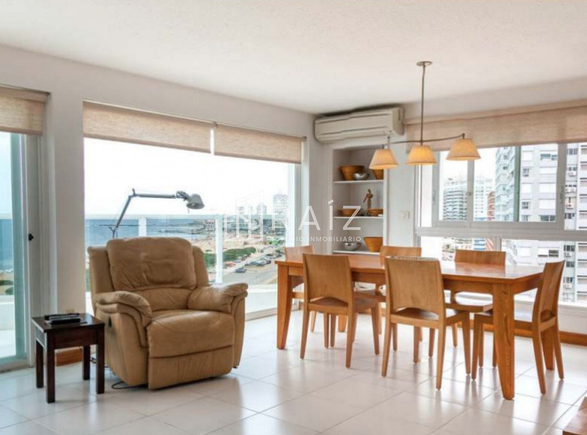 Apartamento ID.12137 - VENTA APARTAMENTO PENTHOUSE 4 DORMITORIOS PLAYA BRAVA