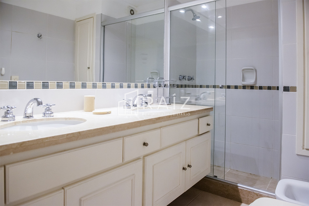 Apartamento ID.11582 - APARTMAENTO EN VENTA 4 DORMITORIOS SAN RAFAEL