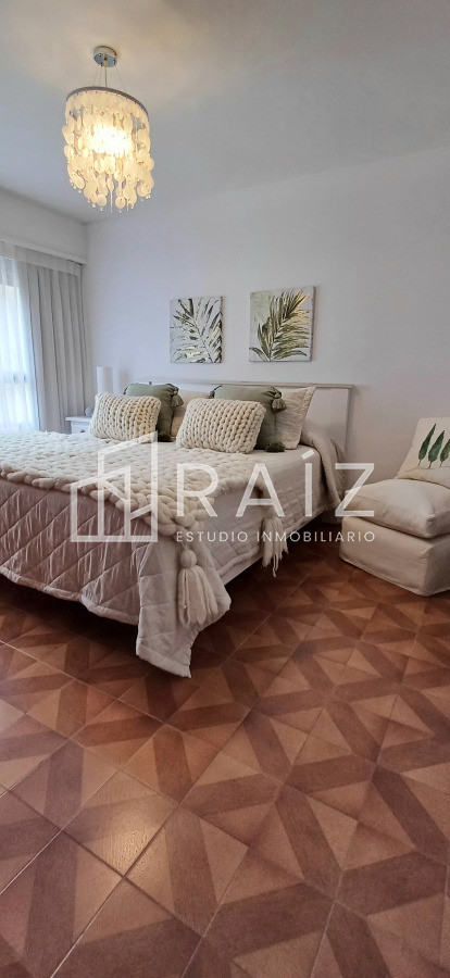 Apartamento ID.11927 - VENTA APARTAMENTO 2 DORMITORIOS + DEPENDENCIA PENINSULA