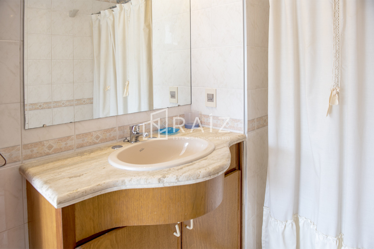 Apartamento ID.10580 - Vende departamento de 3 dormitorios en Ocean Tower, Punta del Este 