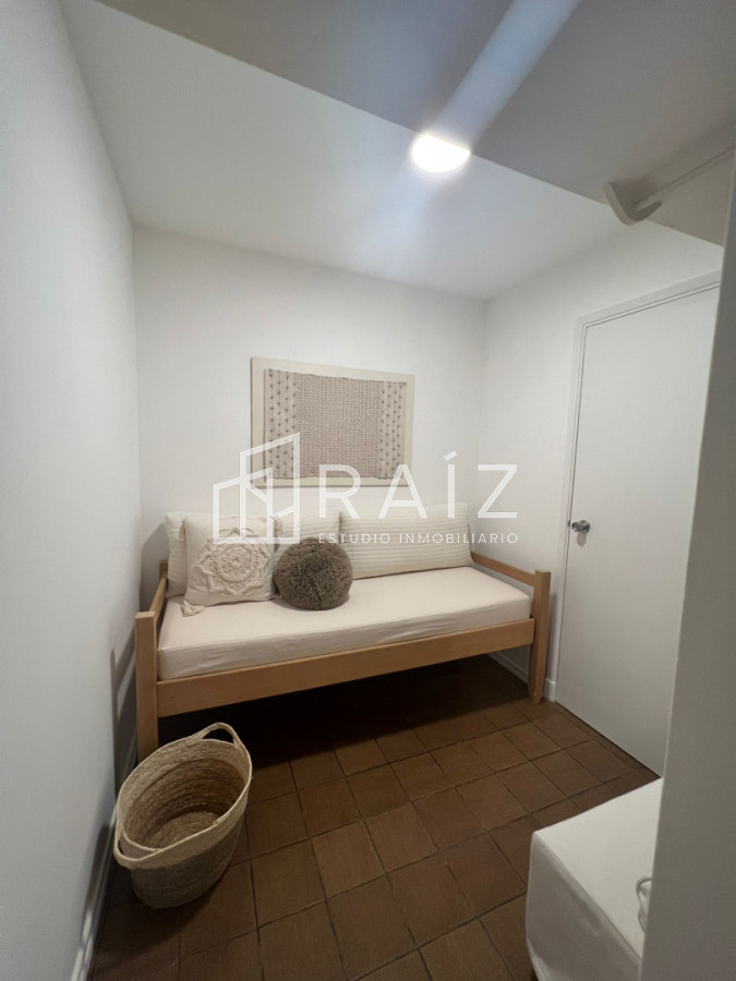 Apartamento ID.11927 - VENTA APARTAMENTO 2 DORMITORIOS + DEPENDENCIA PENINSULA