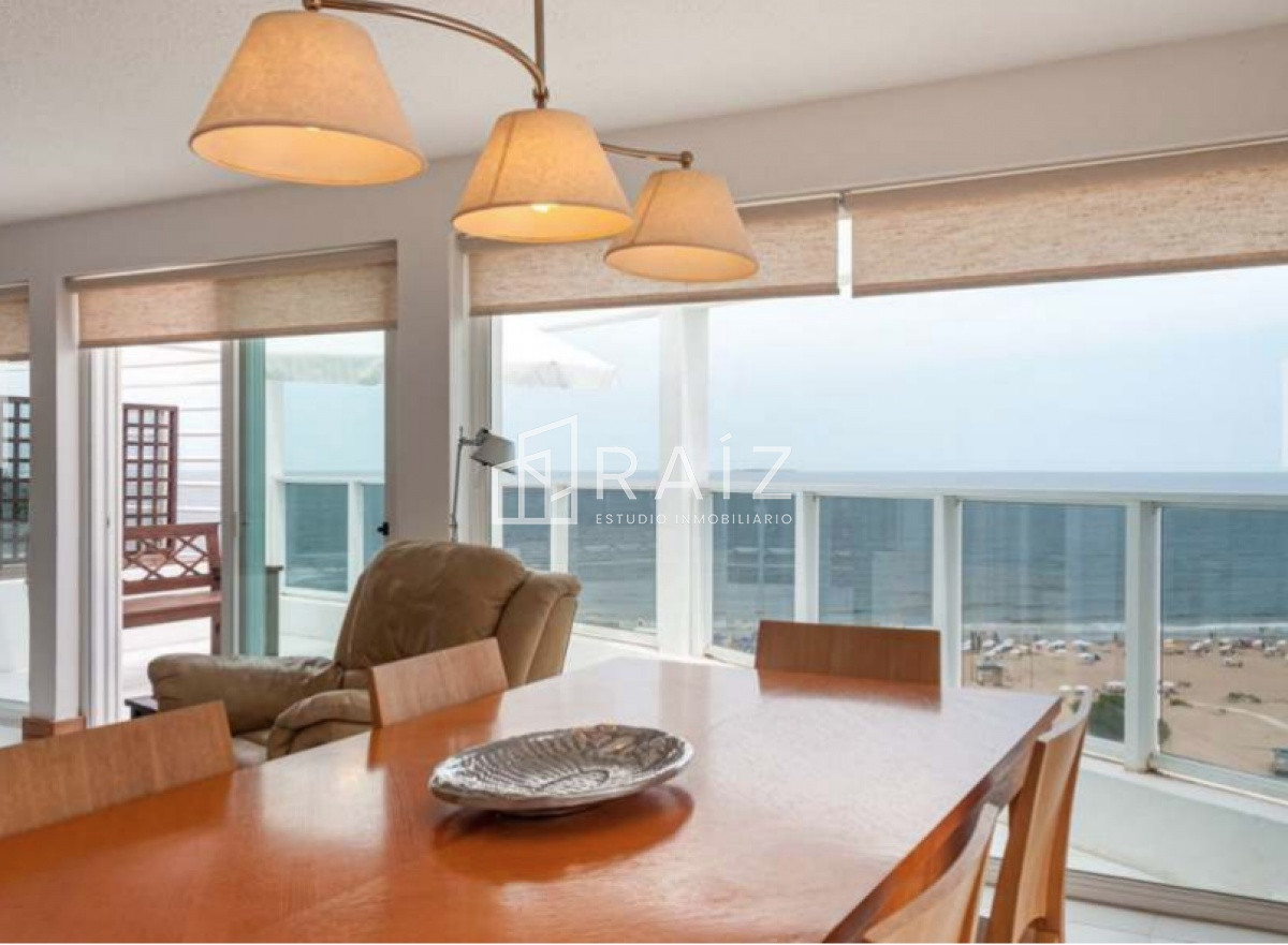 Apartamento ID.12137 - VENTA APARTAMENTO PENTHOUSE 4 DORMITORIOS PLAYA BRAVA