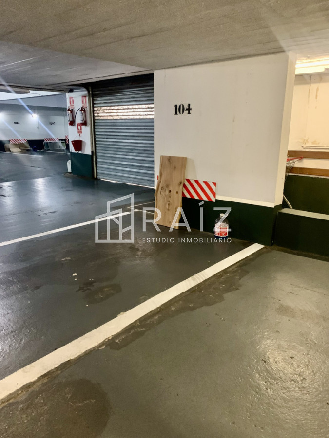 Apartamento ID.11927 - VENTA APARTAMENTO 2 DORMITORIOS + DEPENDENCIA PENINSULA