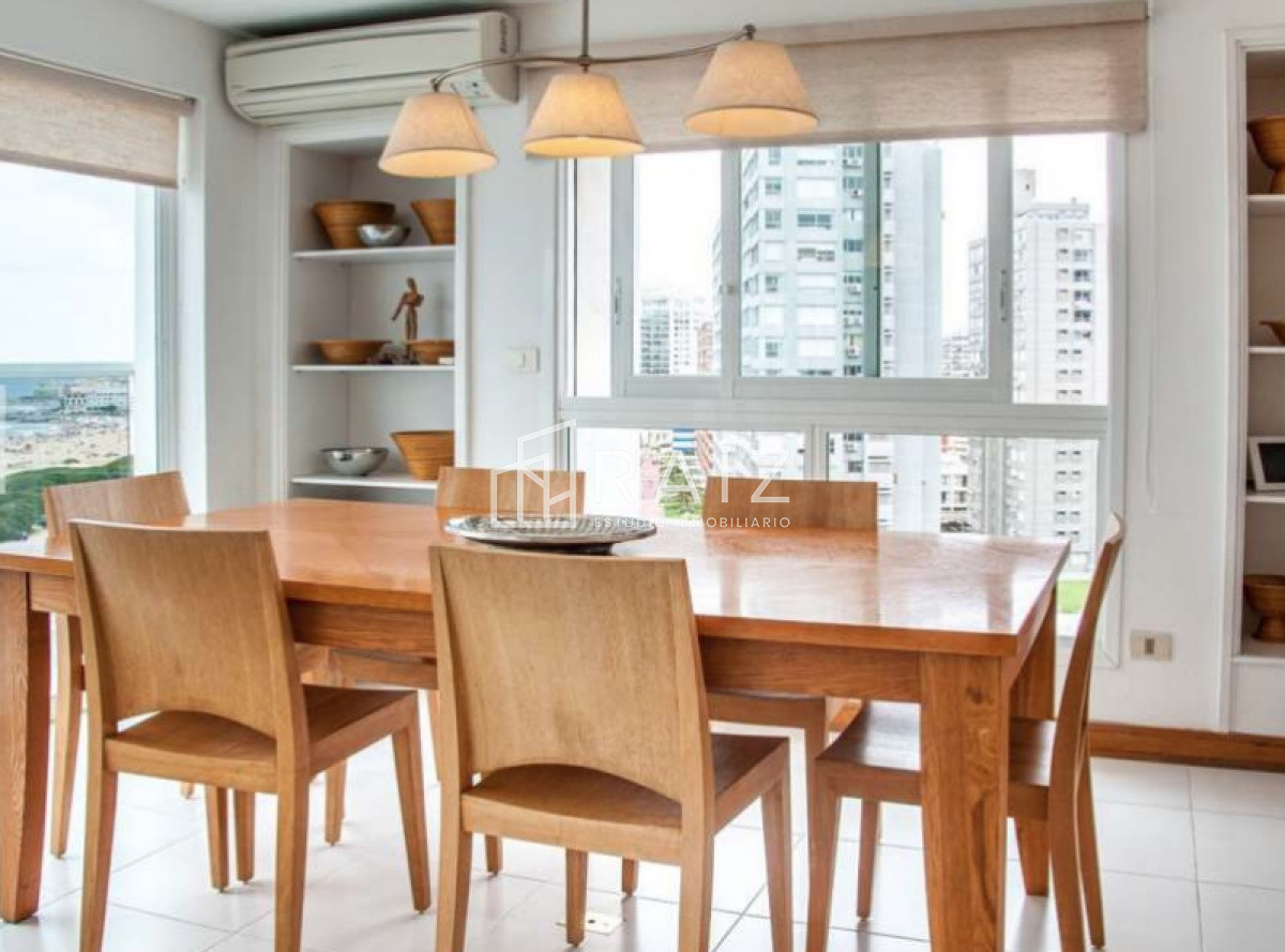 Apartamento ID.12137 - VENTA APARTAMENTO PENTHOUSE 4 DORMITORIOS PLAYA BRAVA
