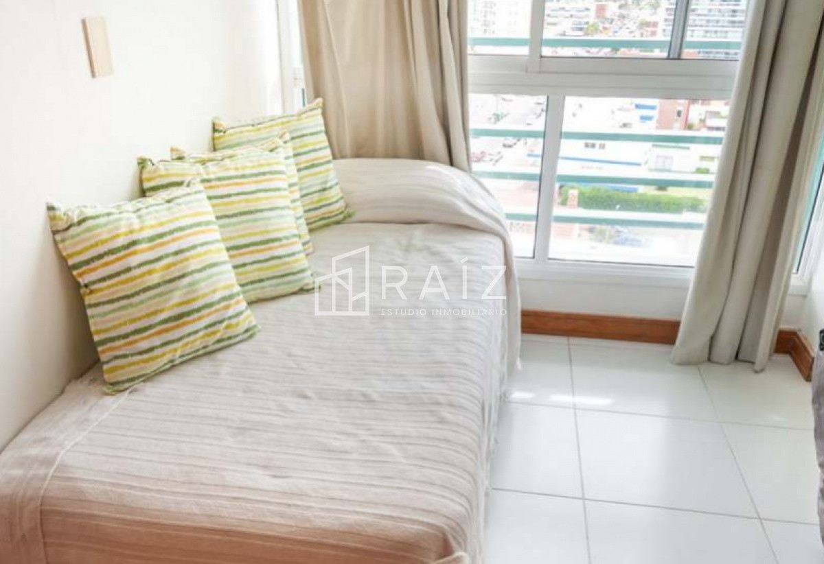 Apartamento ID.12137 - VENTA APARTAMENTO PENTHOUSE 4 DORMITORIOS PLAYA BRAVA
