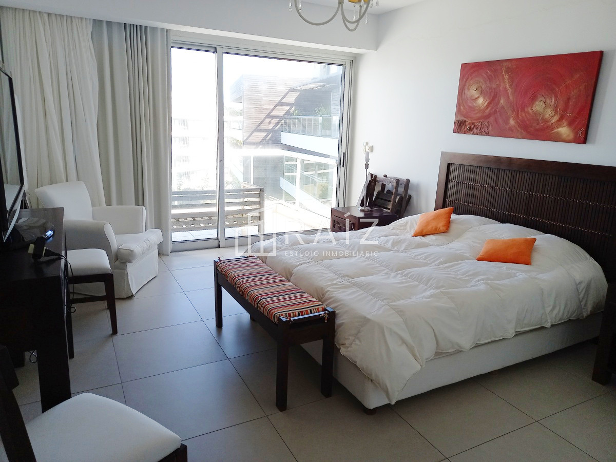Apartamento ID.12093 - VENTA APARTAMENTO PENTHOUSE 2 DORMITORIOS PLAYA BRAVA