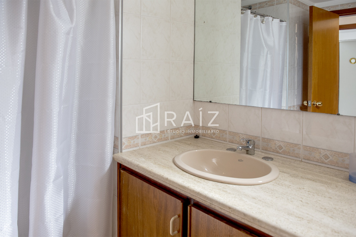 Apartamento ID.10580 - Vende departamento de 3 dormitorios en Ocean Tower, Punta del Este 