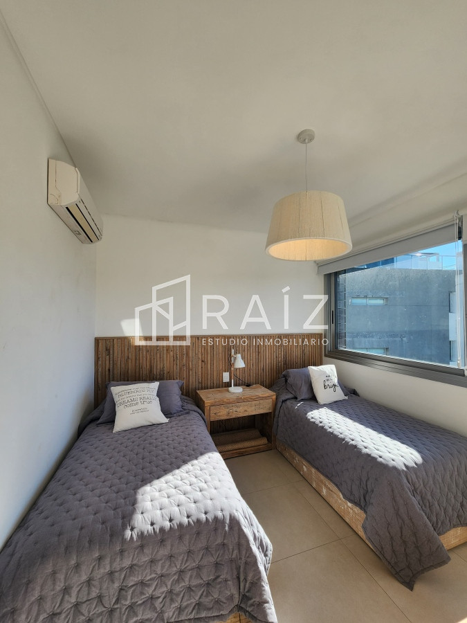 Apartamento ID.12093 - VENTA APARTAMENTO PENTHOUSE 2 DORMITORIOS PLAYA BRAVA