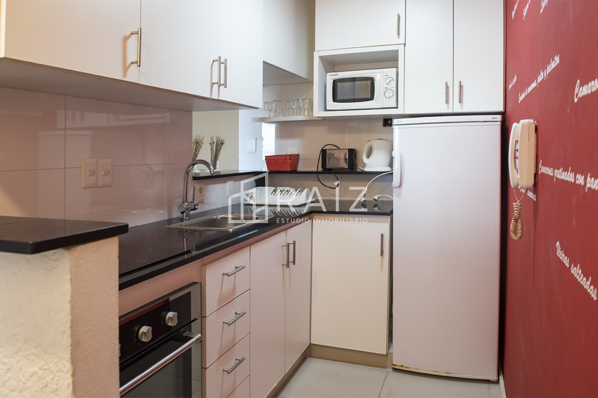 Apartamento ID.11208 - Apartamento en Venta de 2 dormitorios en Edificio Panorama , Punta del este 