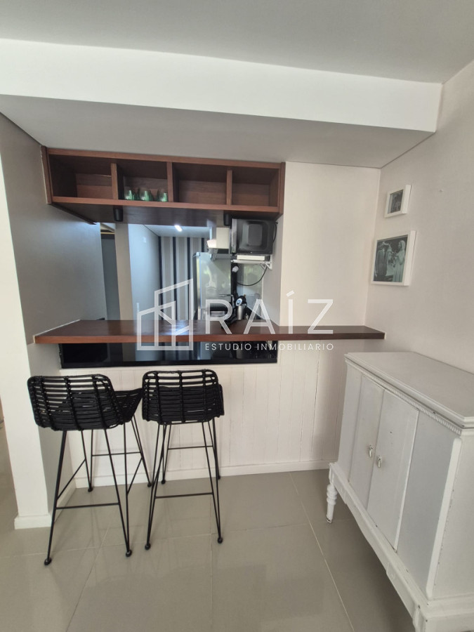Apartamento ID.12024 - Apartamento en Venta de 2 dormitorios en Punta del Este Roosevelt