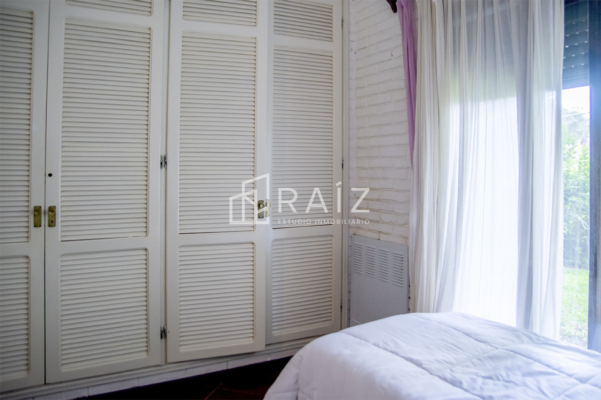 Casa ID.11841 - VENTA CASA 3 DORMITORIOS JARDINES DE CORDOBA