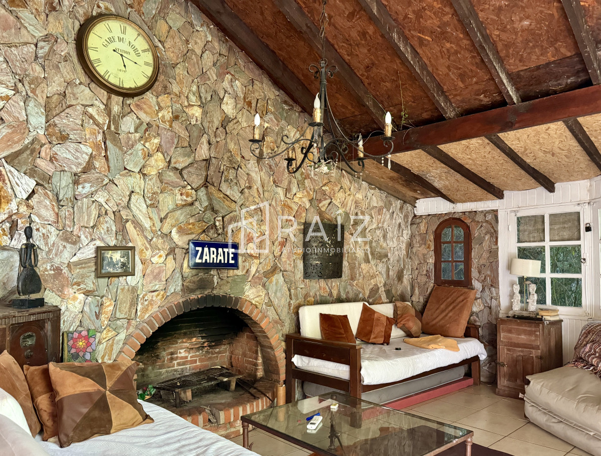 Casa ID.12339 - En venta casa en Pinares de 3 dormitorios y amplios espacios.