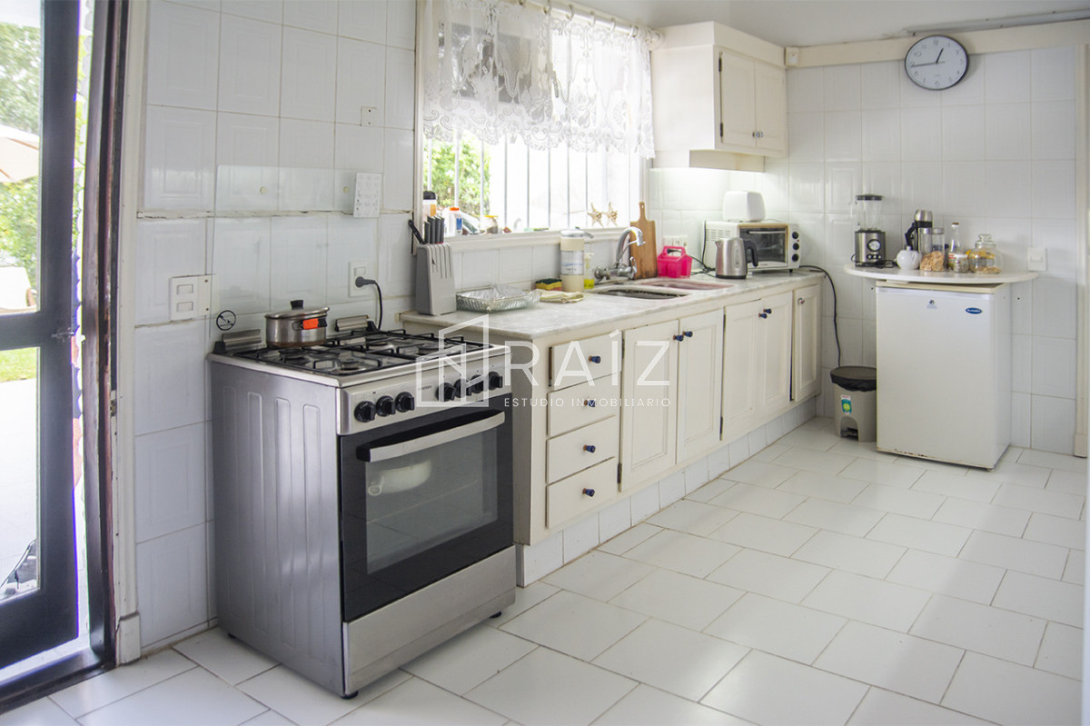 Casa ID.11841 - VENTA CASA 3 DORMITORIOS JARDINES DE CORDOBA