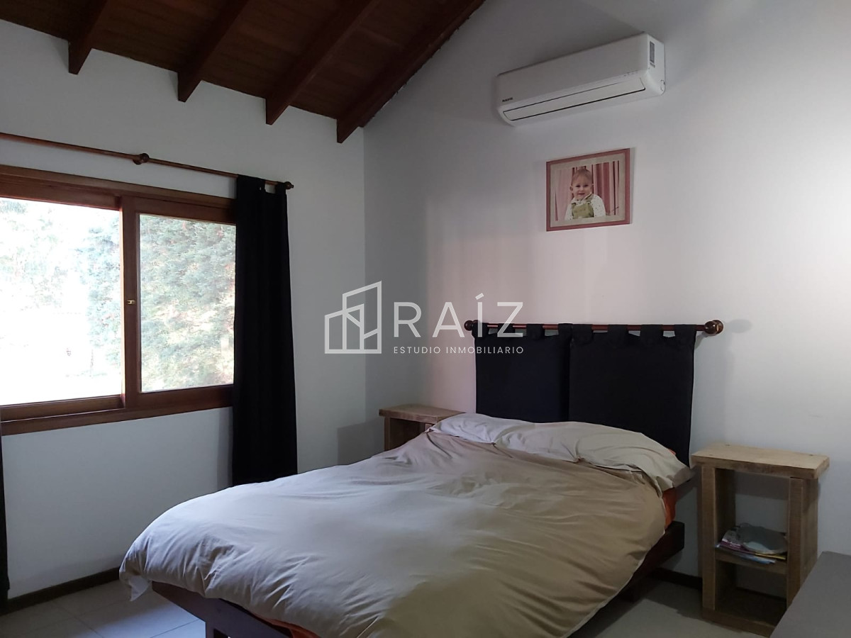 Casa ID.11840 - VENTA CASA 5 DORMITORIOS BEVERLY HILLS