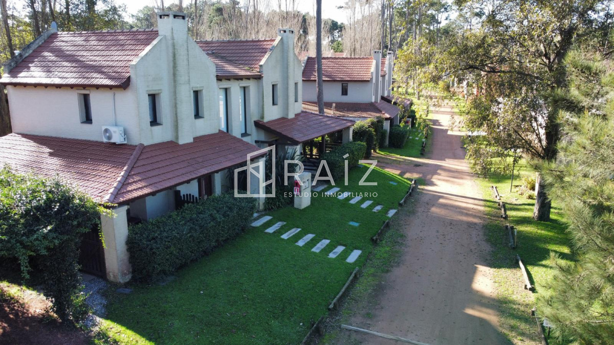 Terreno ID.12162 - En Pinares, Punta del Este vende terreno ideal para inversión 