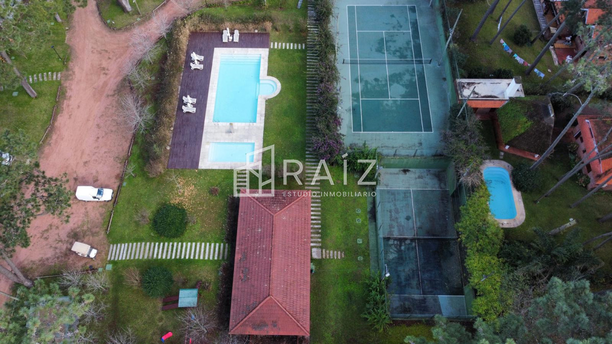 Terreno ID.12162 - En Pinares, Punta del Este vende terreno ideal para inversión 