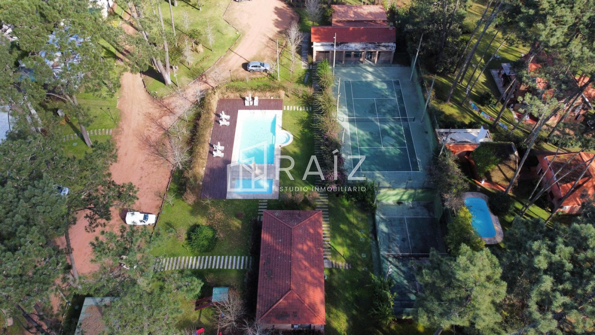 Terreno ID.12162 - En Pinares, Punta del Este vende terreno ideal para inversión 