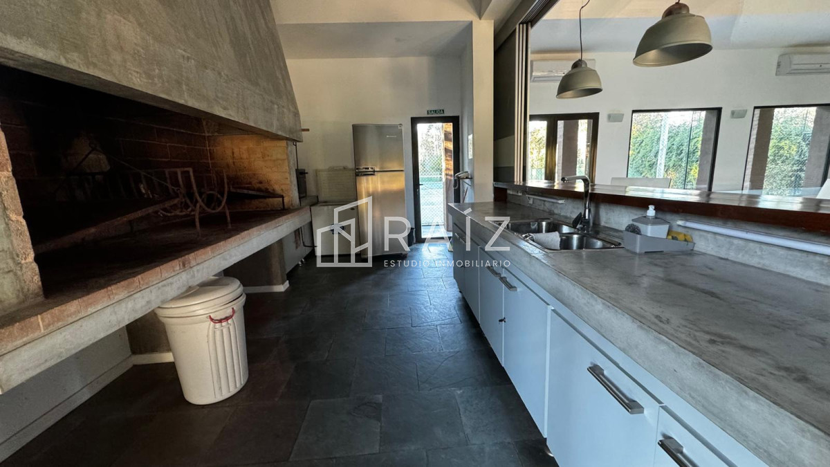 Terreno ID.12162 - En Pinares, Punta del Este vende terreno ideal para inversión 