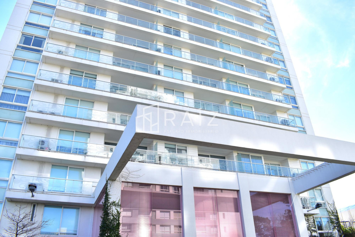 Apartamento ID.11226 - Vende apartamento de 2 dormitorios en Roosevelt Punta del Este.