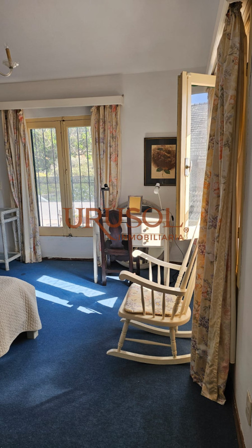 Casa ID.159 - Importante residencia frente al mar en venta.