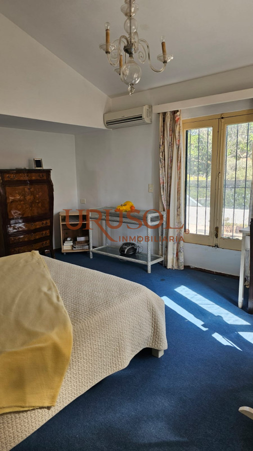 Casa ID.159 - Importante residencia frente al mar en venta.