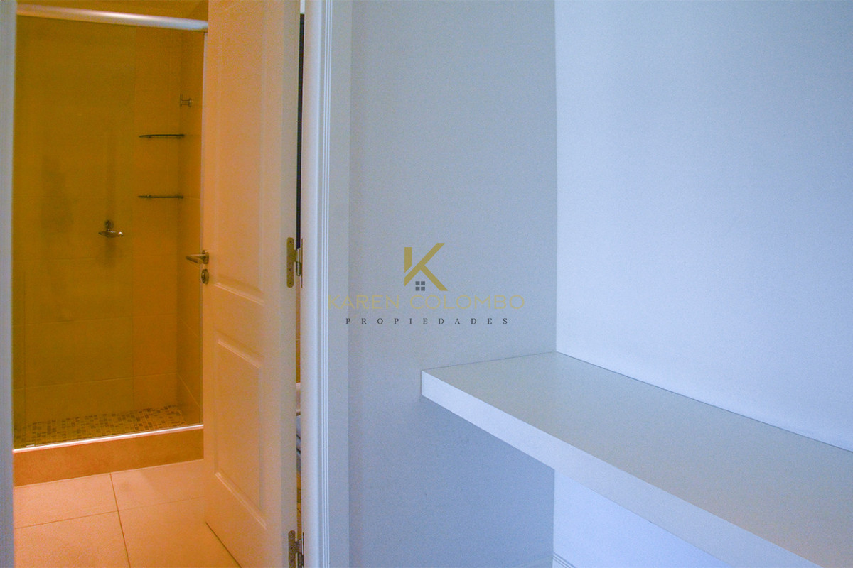 Apartamento ID.21096548 - Departamento en Torre Lobos en alquiler frente al mar, 3 dormitorios mas dependencia