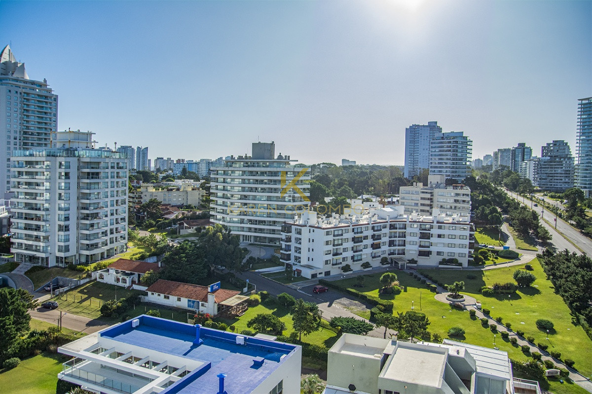 Apartamento ID.21094052 - Hermoso Departamento en venta de 3 dormitorios. Torre Tiburon. Playa Brava.