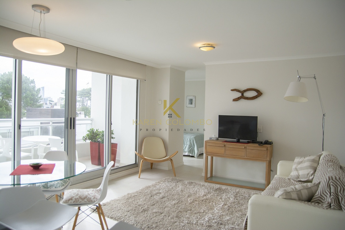 Apartamento ID.21094024 - Departamento de 1 dormitorio y medio en venta en complejo con amenities. Playa Brava
