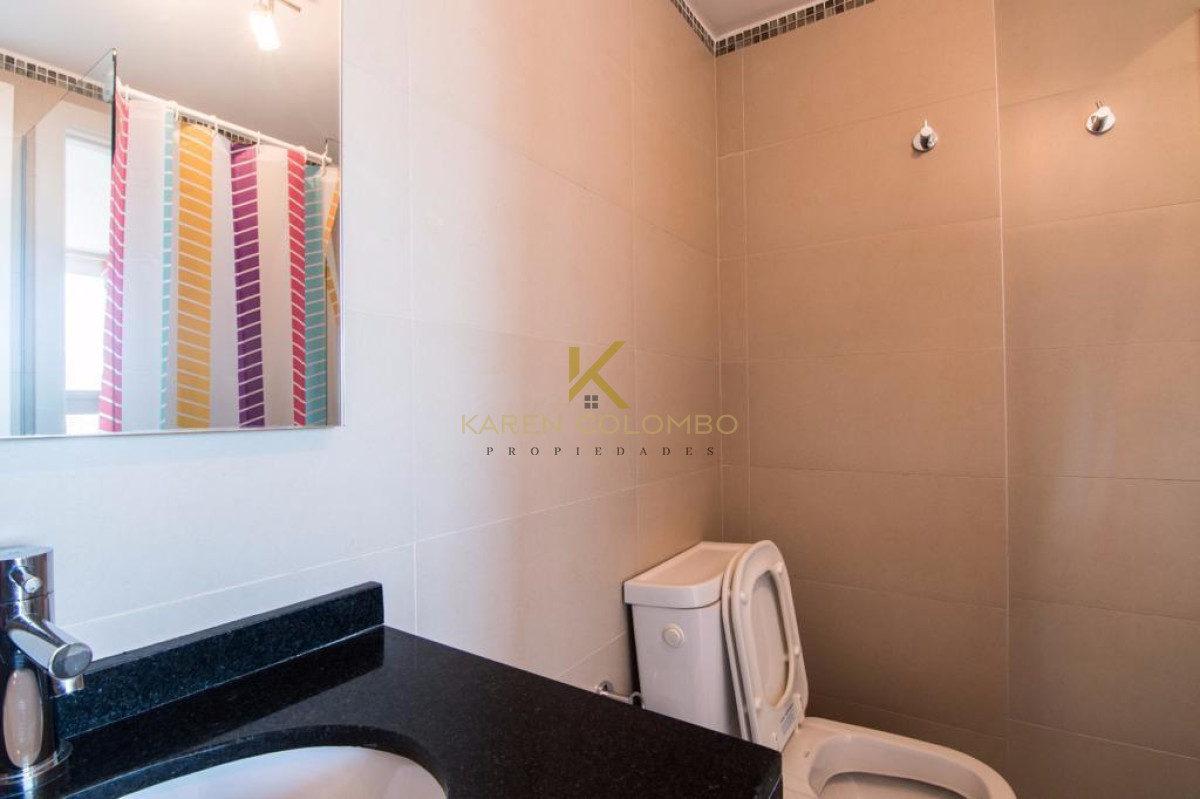 Apartamento ID.21094022 - Apartamento de 2 dormitorios en edificio Chronos , Punta del este  