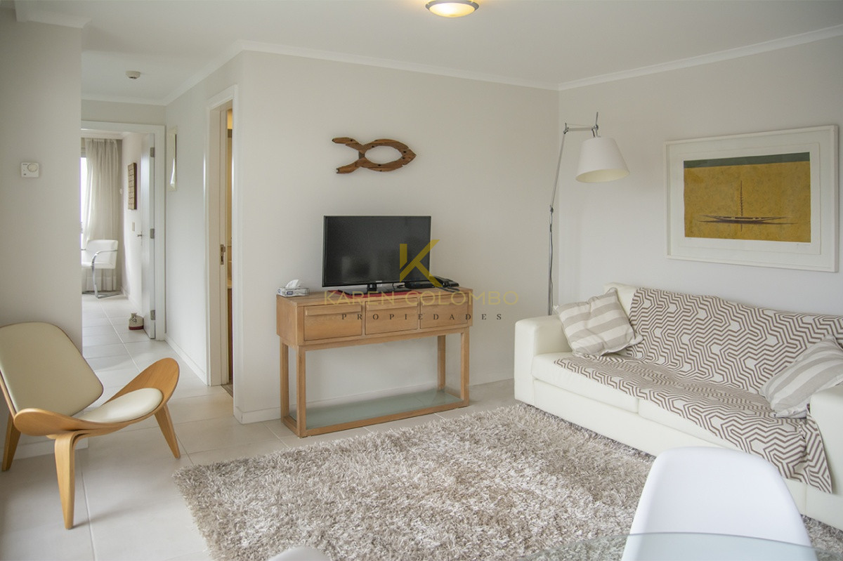 Apartamento ID.21094024 - Departamento de 1 dormitorio y medio en venta en complejo con amenities. Playa Brava