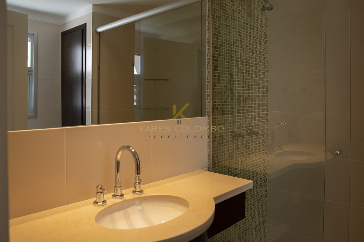Apartamento ID.21094048 - Departamento en torre de jerarquia en Playa Brava, Venta y alquiler.
