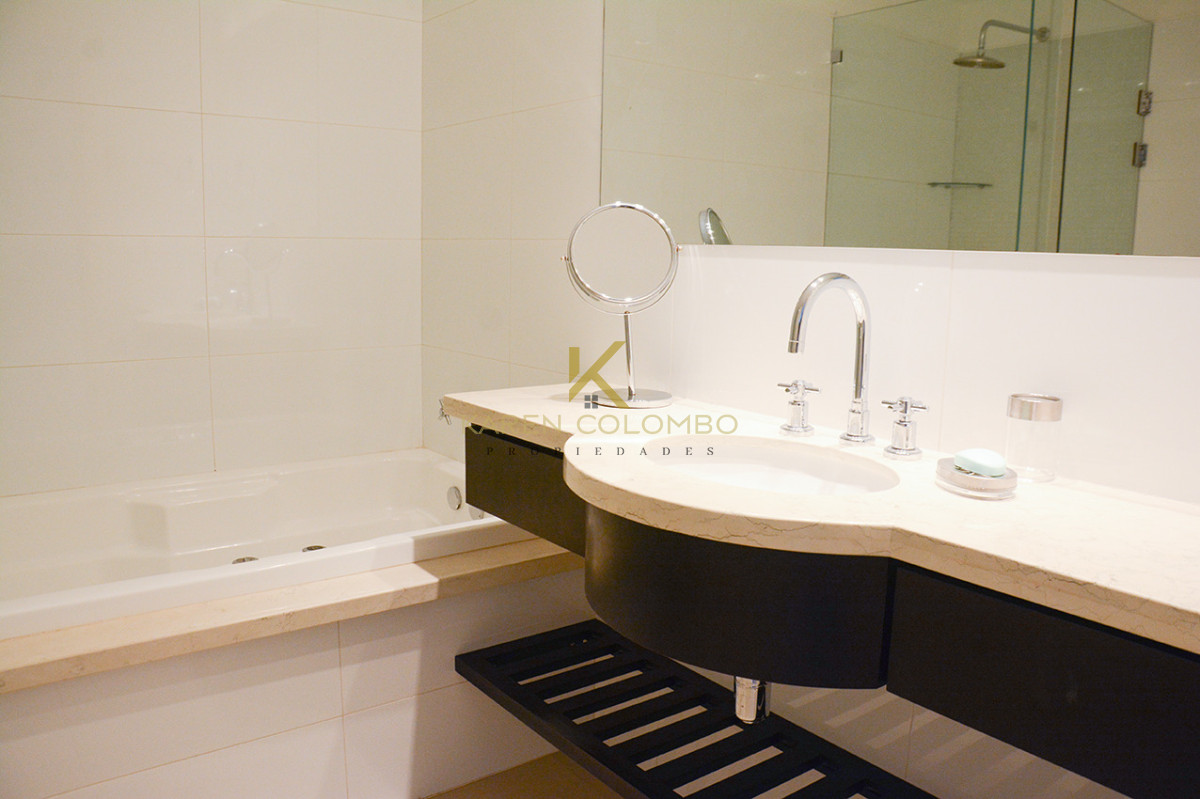 Apartamento ID.21096548 - Departamento en Torre Lobos en alquiler frente al mar, 3 dormitorios mas dependencia