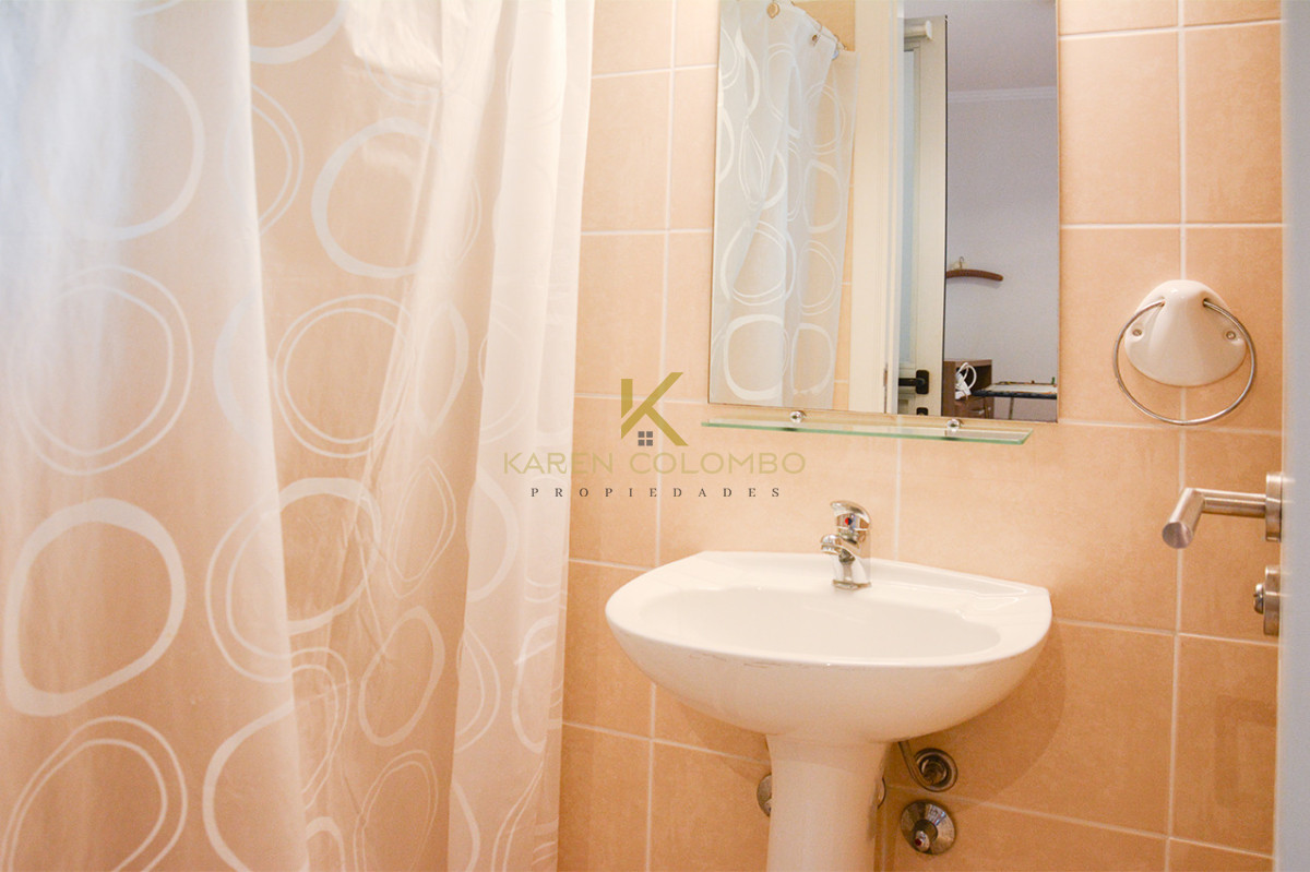 Apartamento ID.21096548 - Departamento en Torre Lobos en alquiler frente al mar, 3 dormitorios mas dependencia