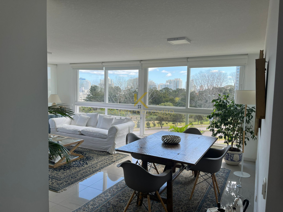 Apartamento ID.21094828 - Apartamento en venta de 2 dormitorios en Punta Del Este