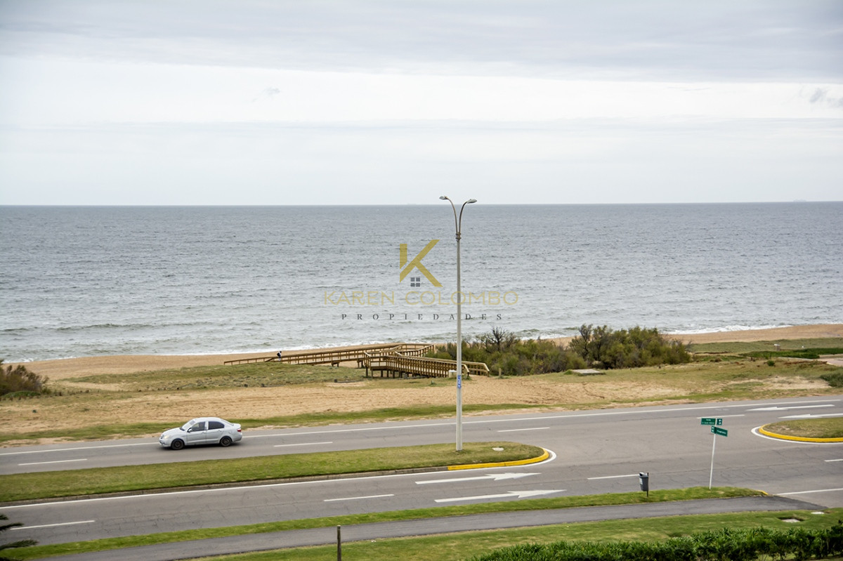 Apartamento ID.21095076 - Apartamento de 2 dormitorios en Playa Mansa , Punta del este 