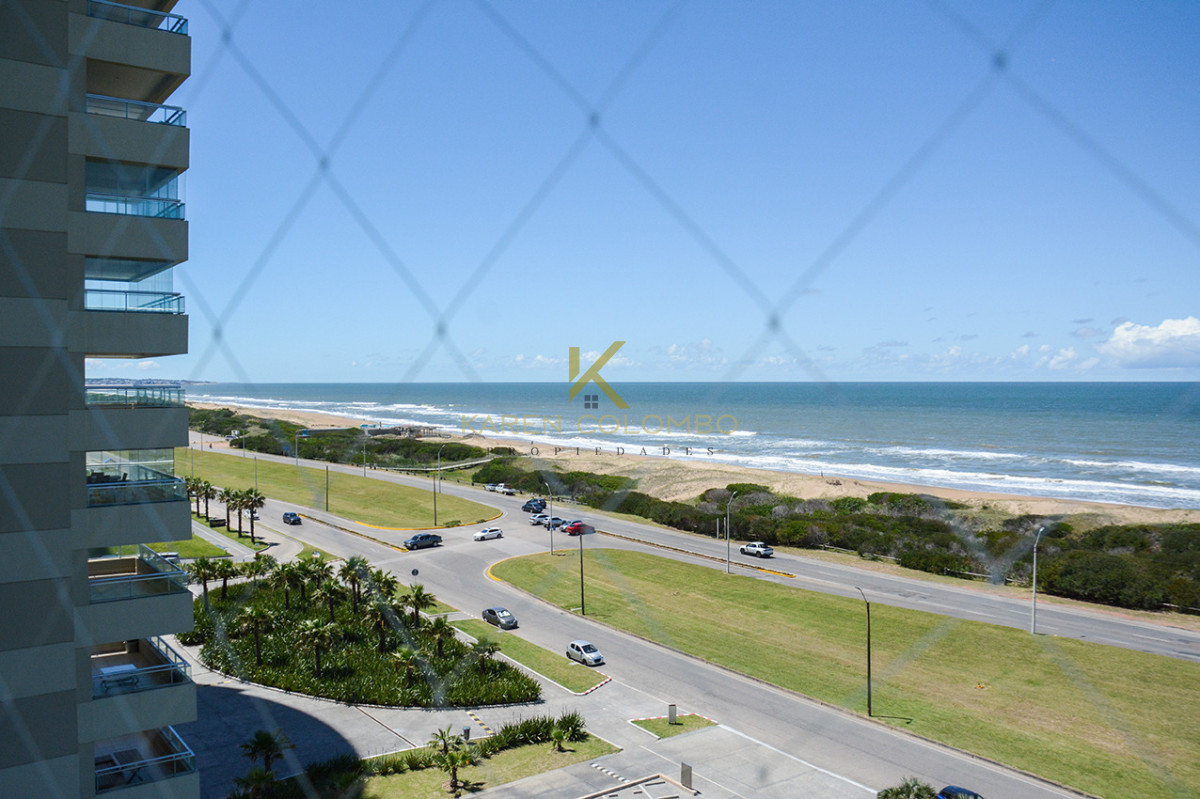 Apartamento ID.21096548 - Departamento en Torre Lobos en alquiler frente al mar, 3 dormitorios mas dependencia