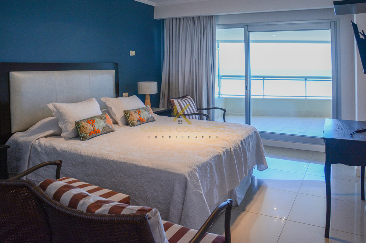 Apartamento ID.21096548 - Departamento en Torre Lobos en alquiler frente al mar, 3 dormitorios mas dependencia