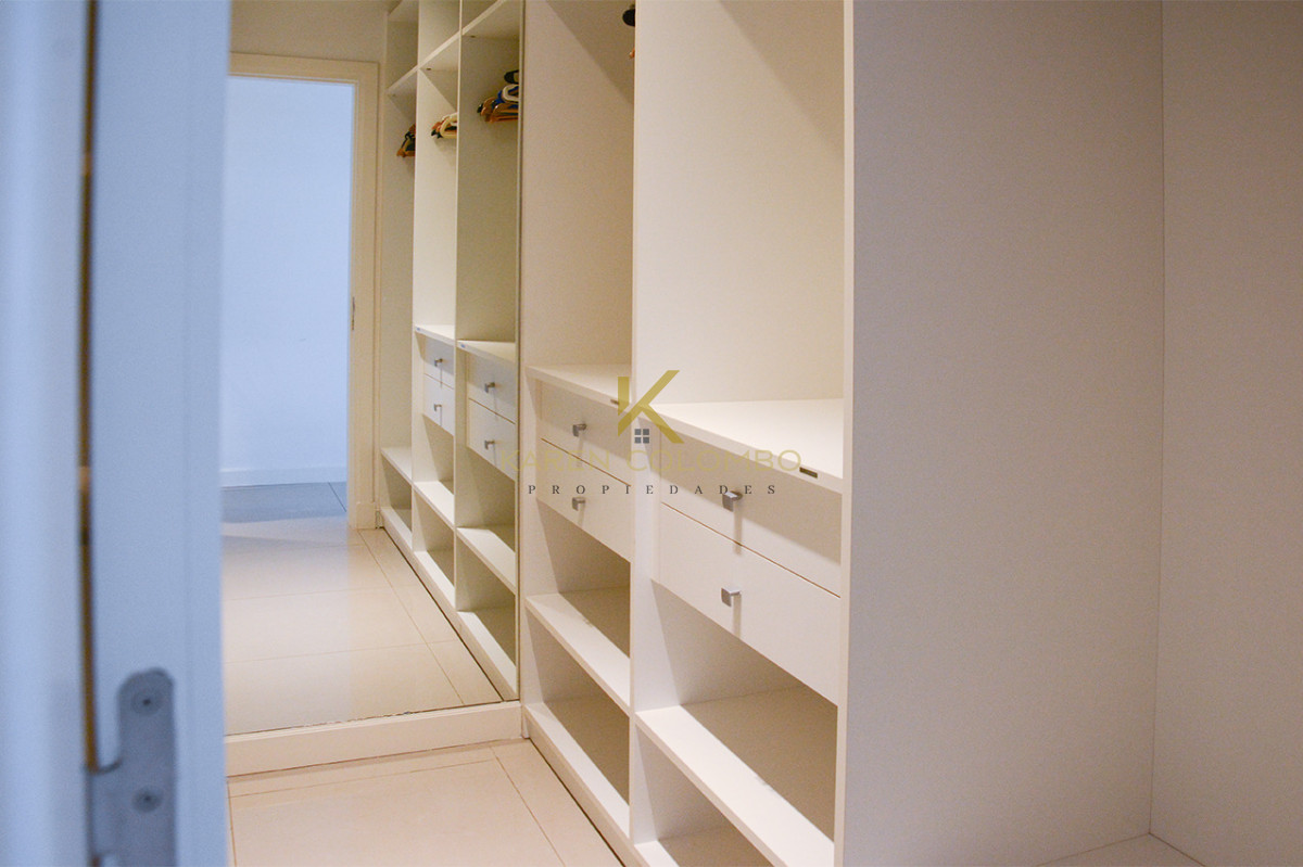 Apartamento ID.21096548 - Departamento en Torre Lobos en alquiler frente al mar, 3 dormitorios mas dependencia