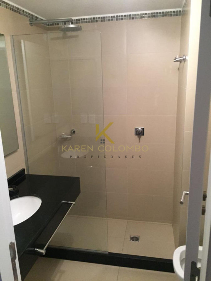 Apartamento ID.21094022 - Apartamento de 2 dormitorios en edificio Chronos , Punta del este  