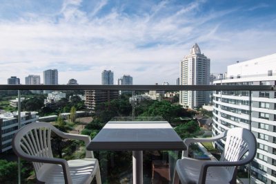Apartamento de 2 dormitorios en edificio Chronos , Punta del este  