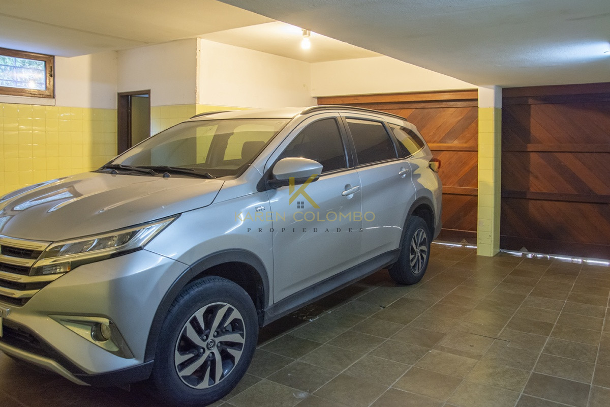 Casa ID.21094049 - Casa a la venta en playa mansa Punta Del Este, gran tamaño ubicada en zona privilegiada.
