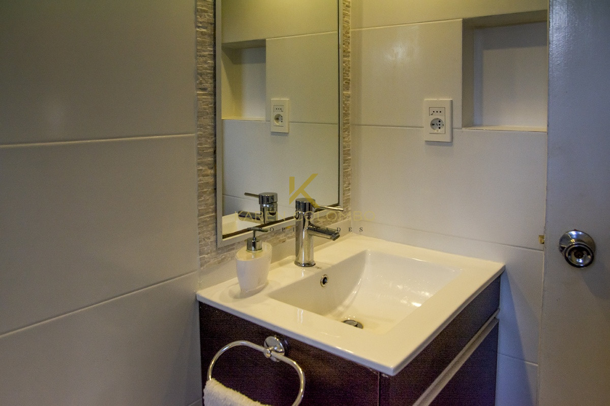 Casa ID.21094049 - Casa a la venta en playa mansa Punta Del Este, gran tamaño ubicada en zona privilegiada.